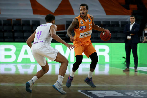 的回归充满 的回归充满